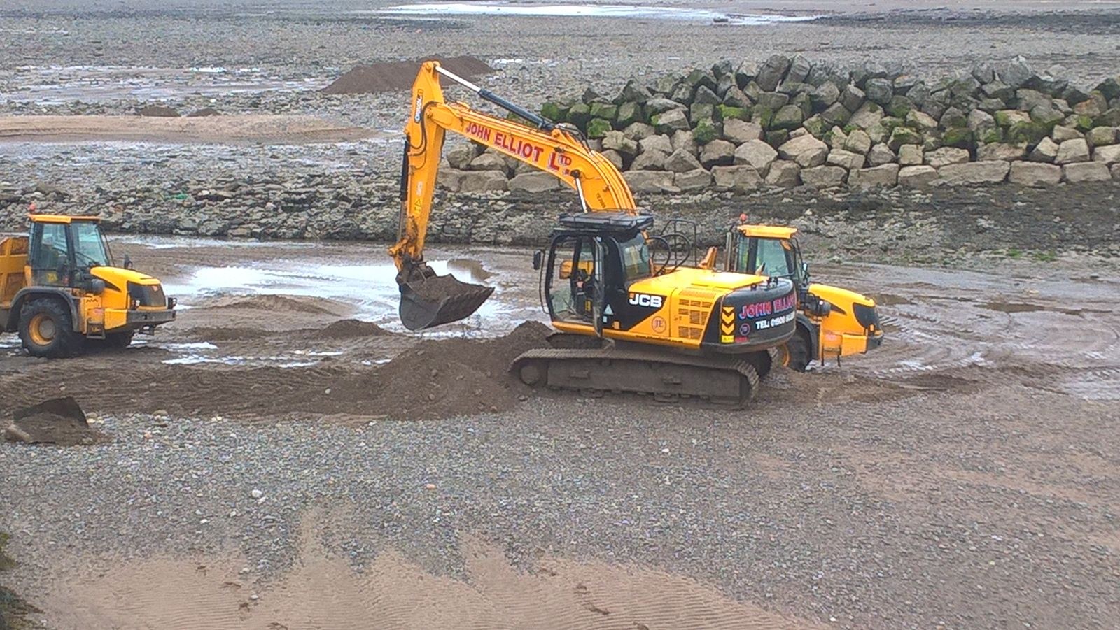 John Elliot excavator and loaders clearing out Harrington Marina in Summer 2016